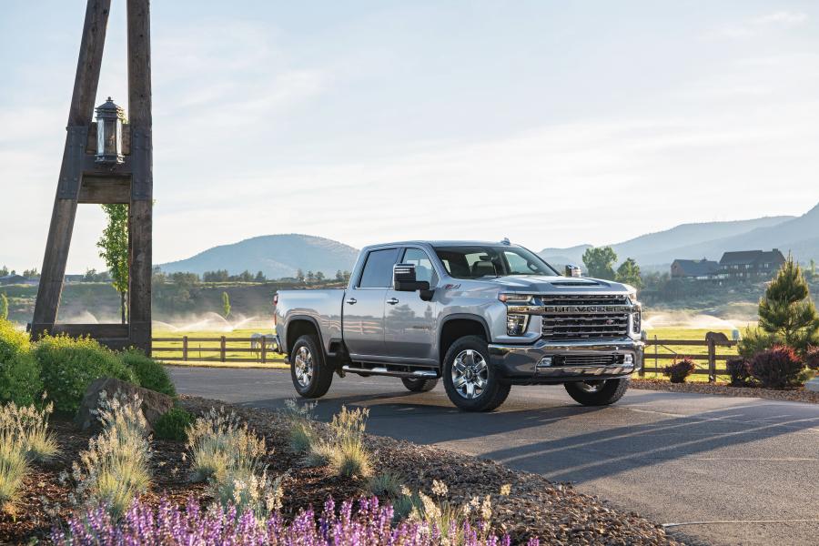  Chevrolet Silverado 2500 HD LTZ Z71 Crew Cab 2019 года  (фото 9 из 17)